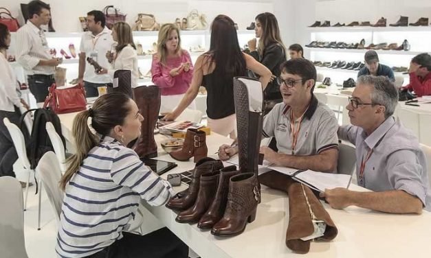 Couromoda 2019 reactiva los negocios de calzado de Brasil